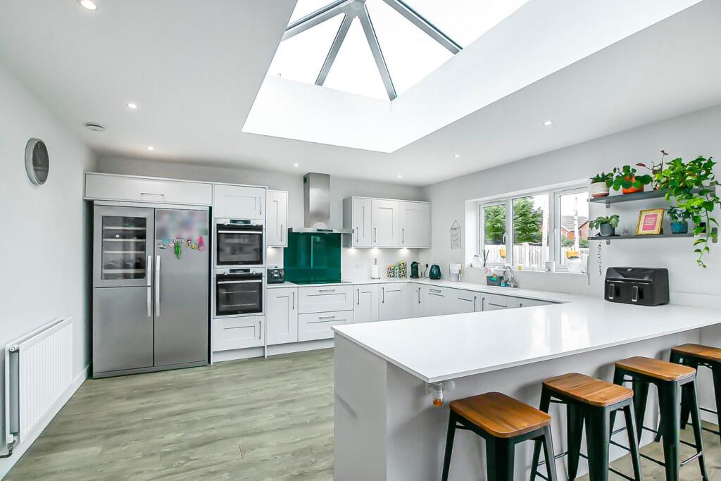 Main image of property: Moreteyne Road, Marston Moretaine, Bedford, MK43