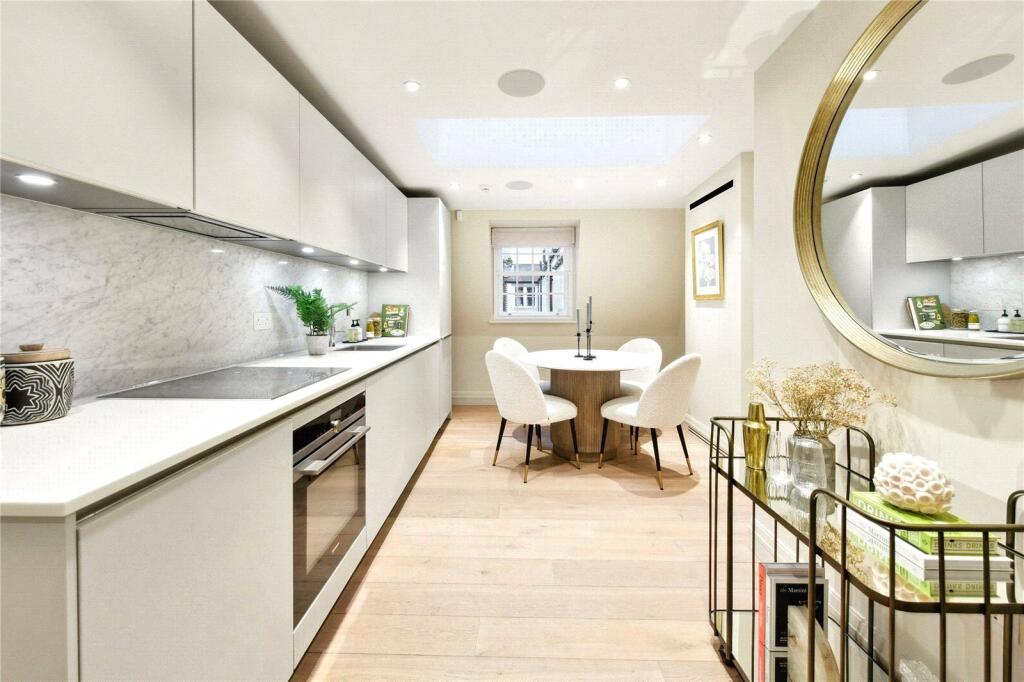 Apartment in London - View 5