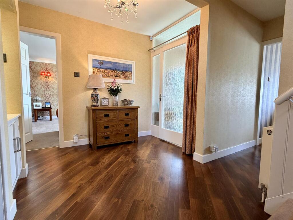 Manor Way, Wrea Green photo 3