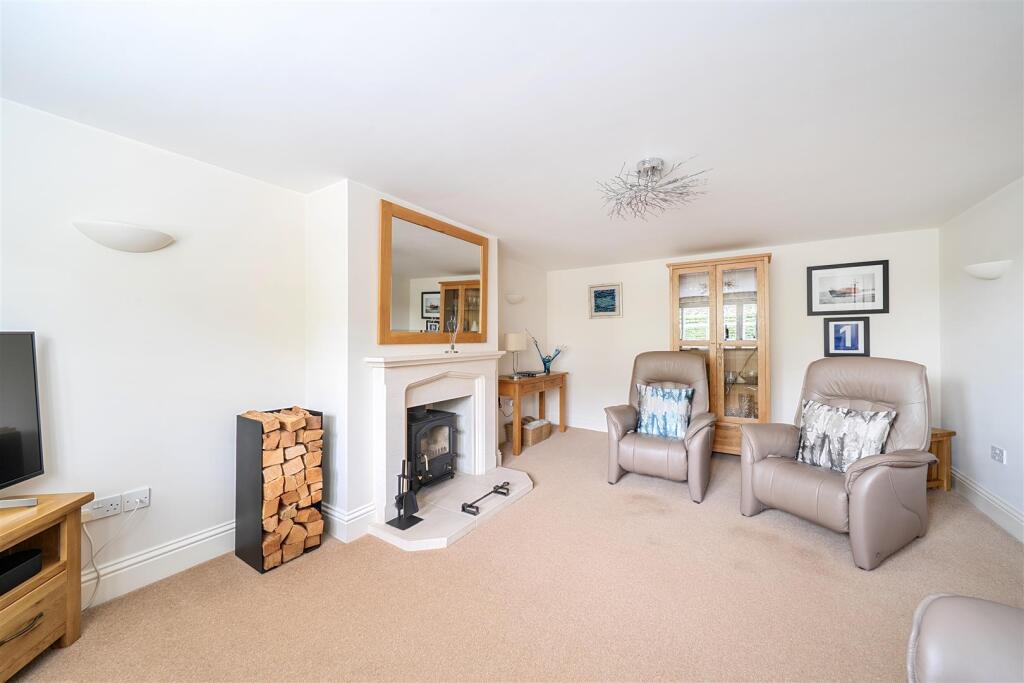 House in Haselbury Plucknett - View 3