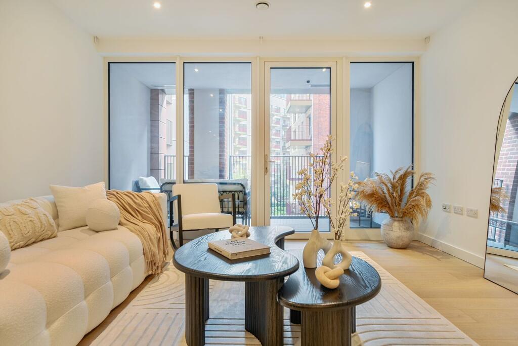 Main image of property: Deacon Street, Elephant and Castle, London, SE17