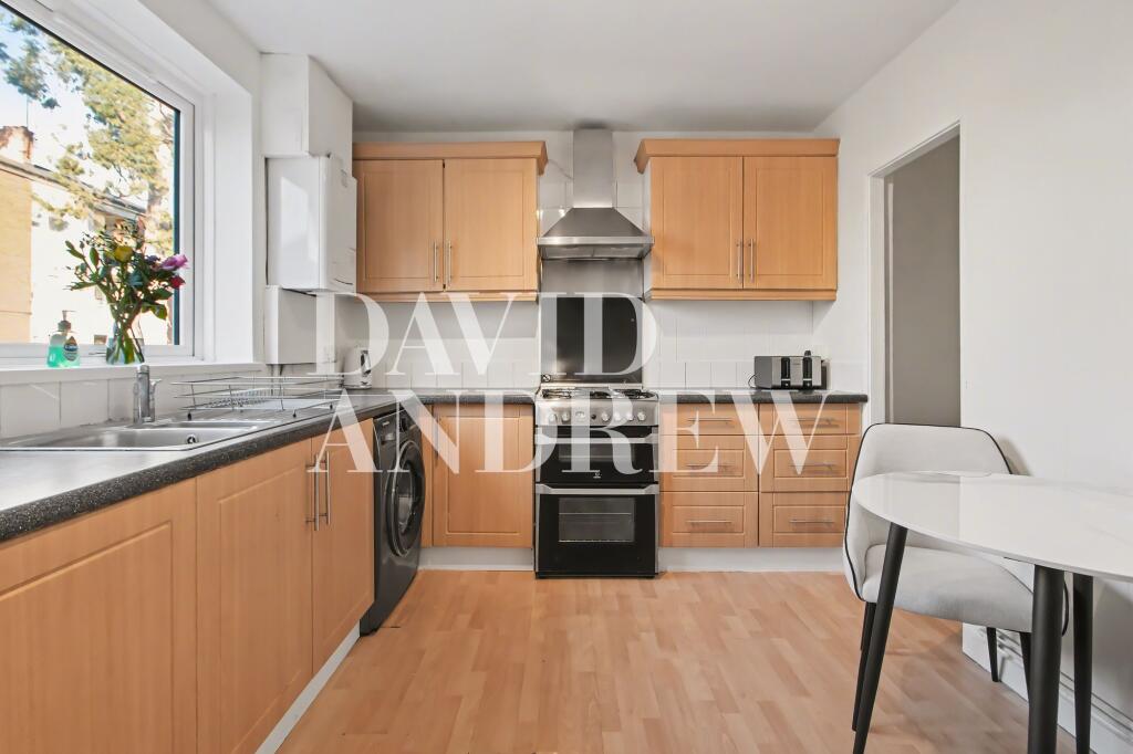 House in London - View 4