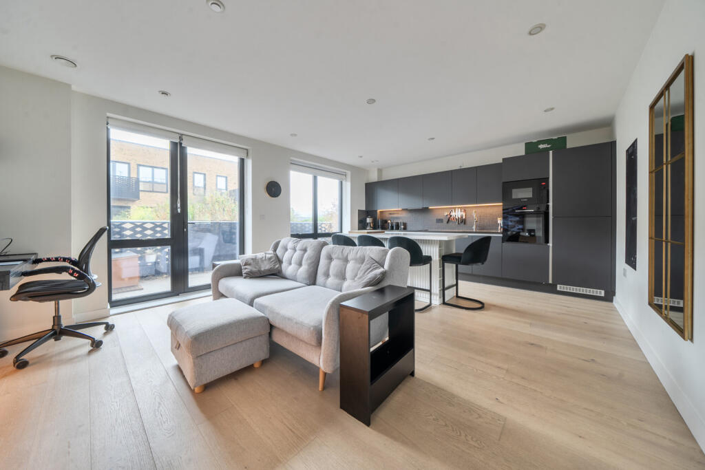 Main image of property: Middle Road, Hanwell, London