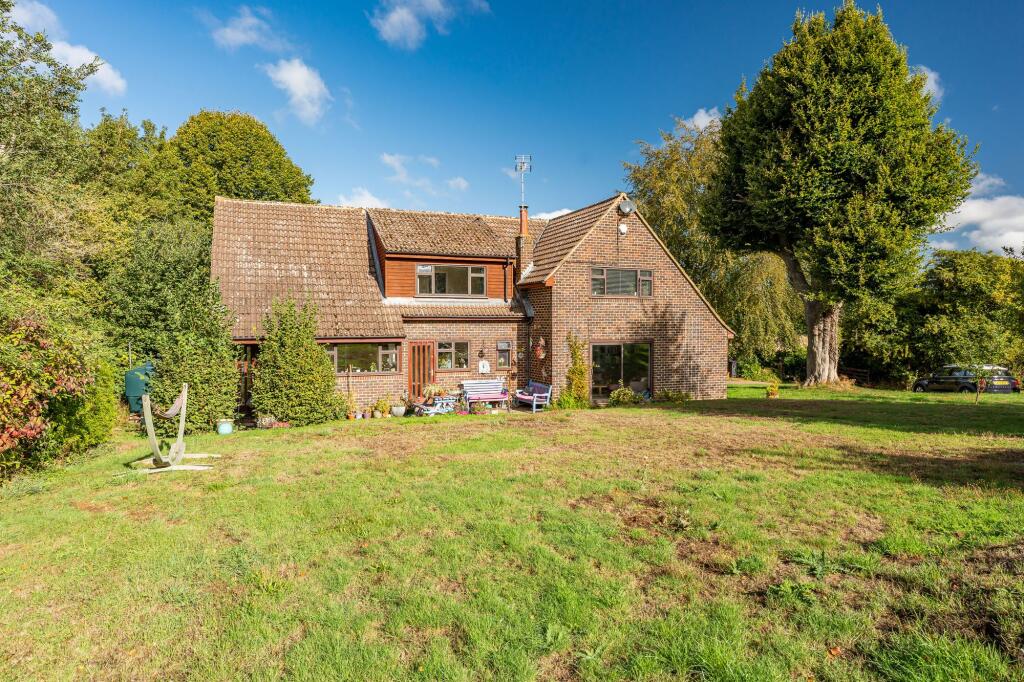 Hanging Wood, Standon, SG11 photo 4