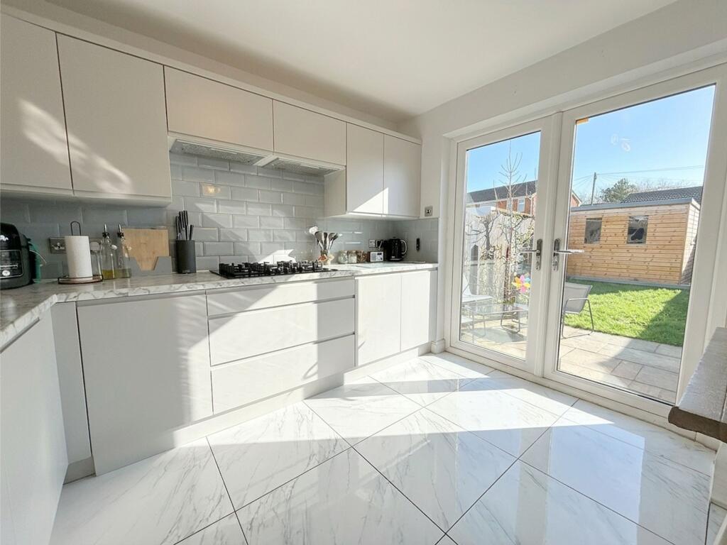House in Huddersfield, Oakroyd, Kirkburton - View 4