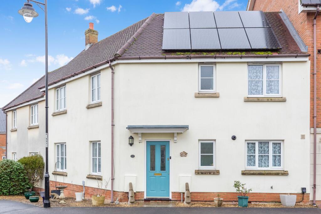 Main image of property: Cresscombe Close, Gillingham