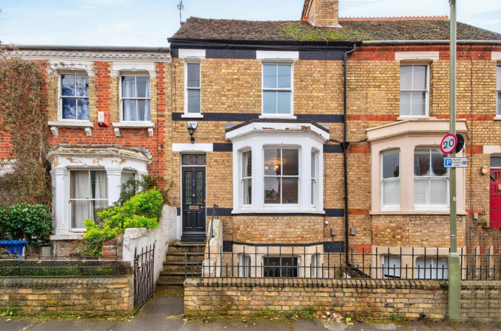 Main image of property: Hurst Street, East Oxford