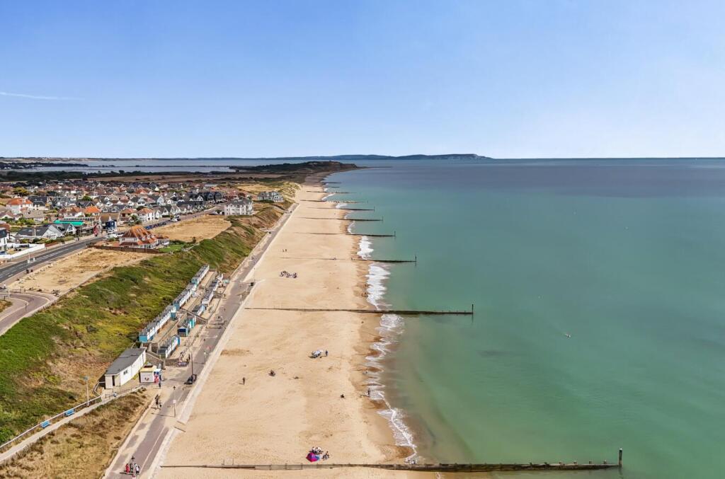 House in Christchurch, Southbourne, Bournemouth - View 4