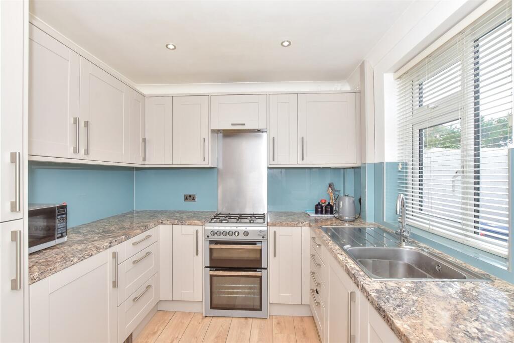 House in Canterbury - View 4