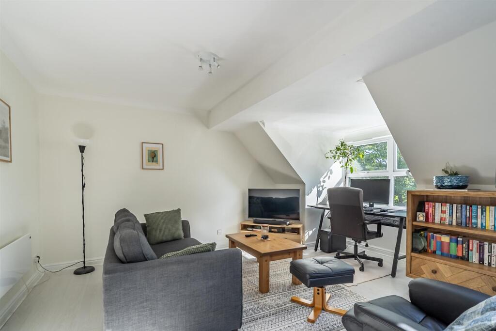 Apartment in York, The Groves, Bell Farm - View 4