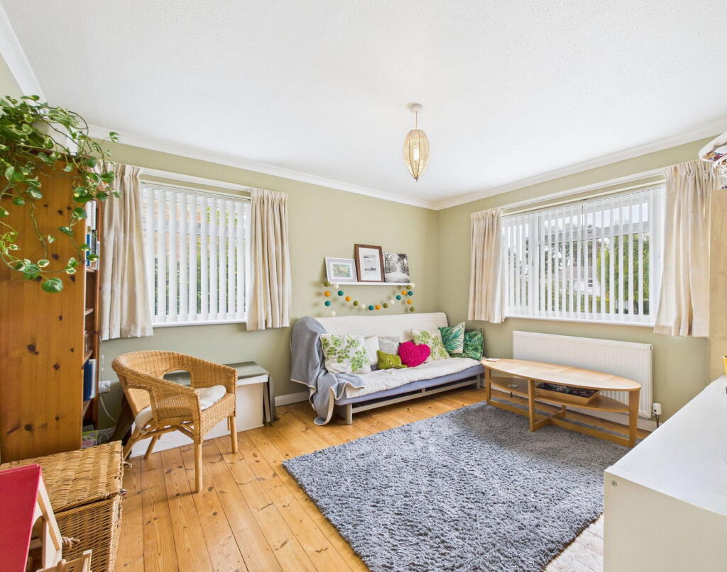 Longlands Spinney, Worthing BN14 9NU - View 3