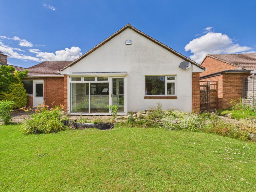 Main image of property: Yarnolds, Shurdington, GL51