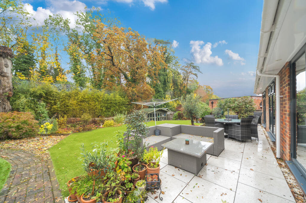 Main image of property: Moreton End Close, Harpenden, AL5