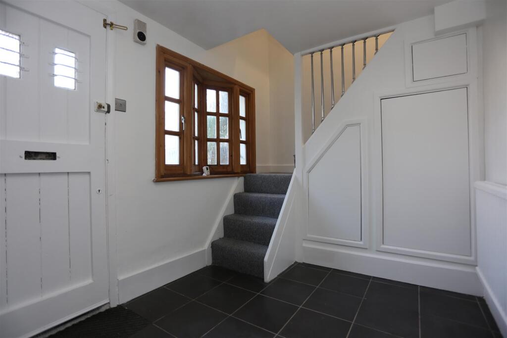 House in Brighton - View 5