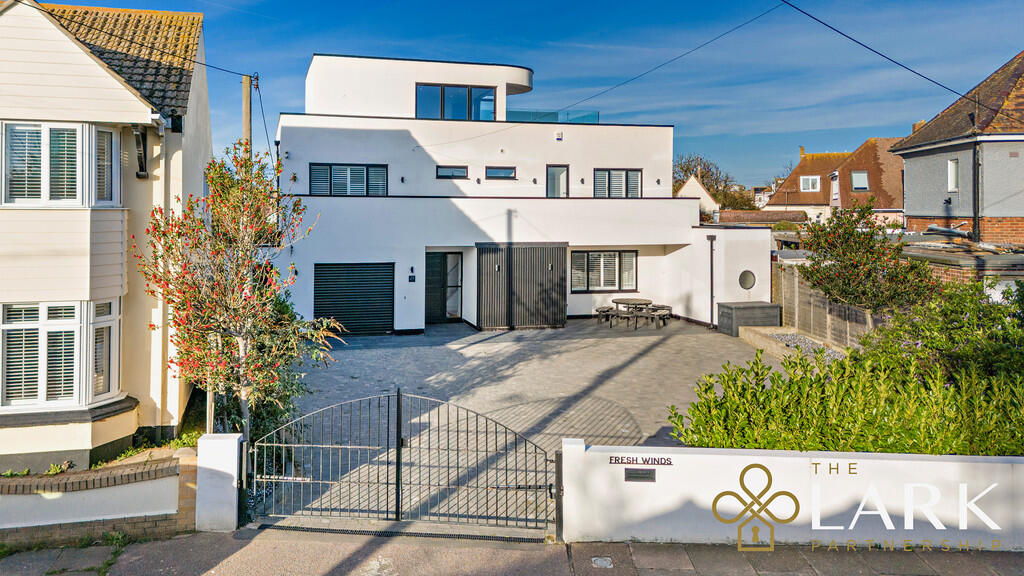 4-bed detached on Percival Road, Walton On The Naze, £1,350,000