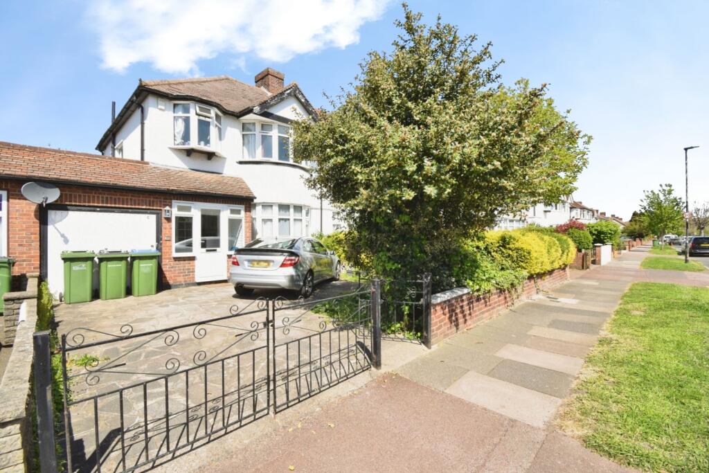 Main image of property: Broad Walk, London, SE3