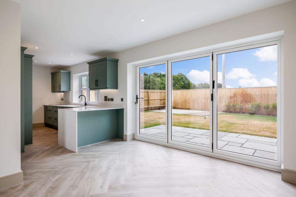 Oaks Drive, St. Leonards, BH24 2QR photo 4