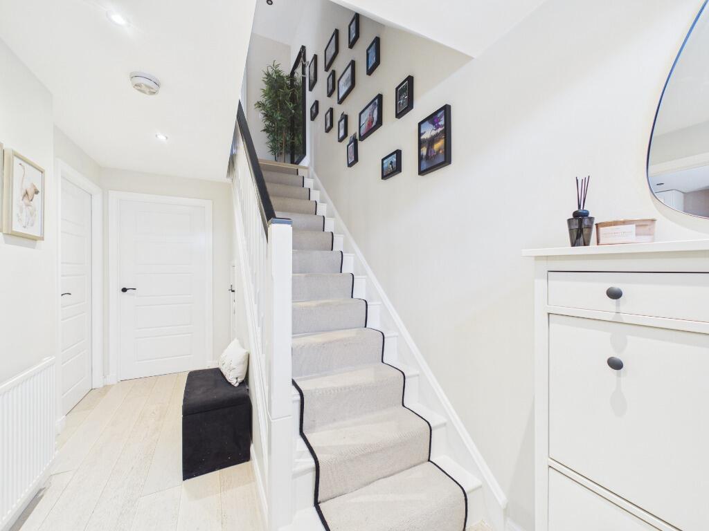 Sagewood Court, Ballerup Village, East Kilbride, G75 photo 2