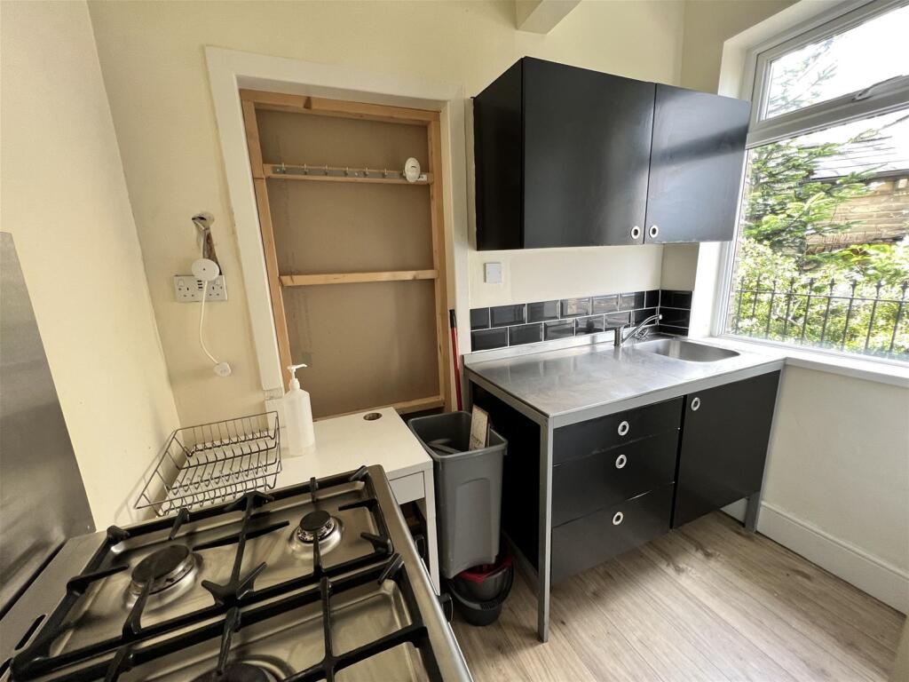 Additional image 5 of Vacant Unit, Wyke, West Yorkshire