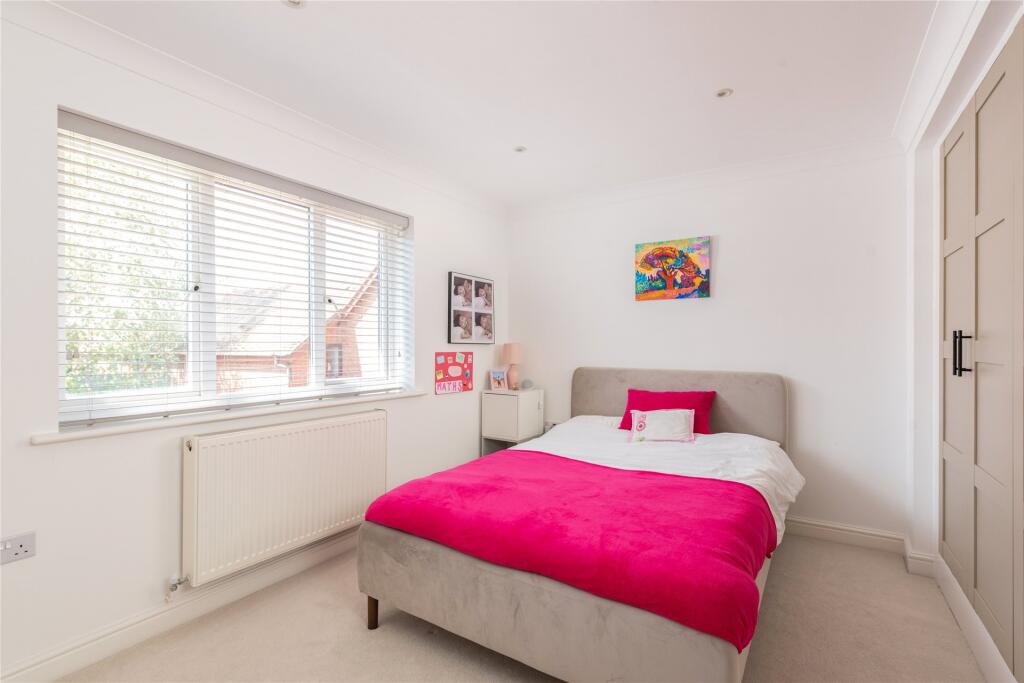 House in Milton Keynes, Shenley Church End - View 5