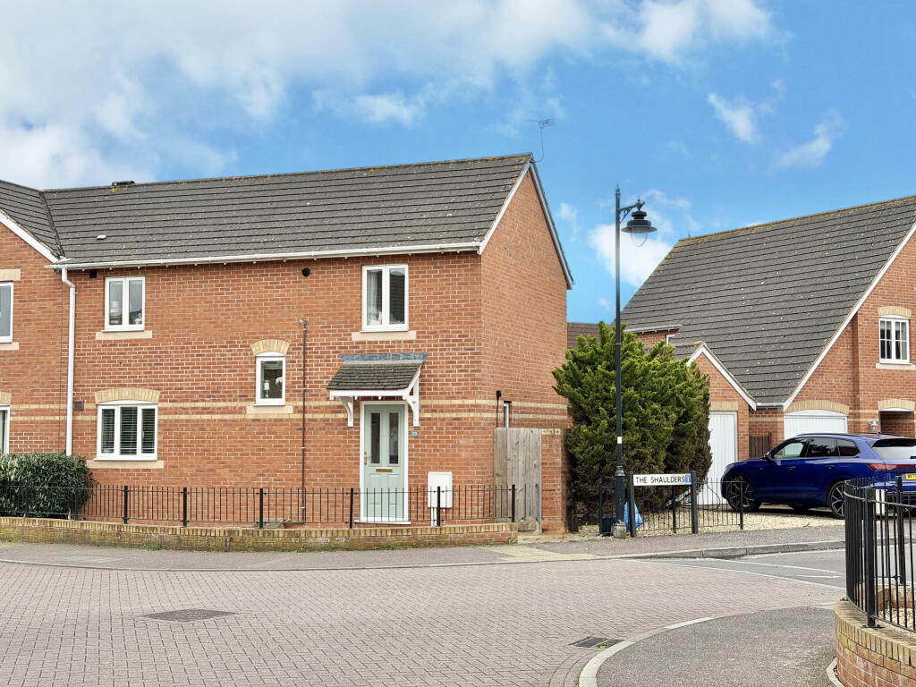 3-bed semi-detached on Summerleaze Crescent, Taunton, Somerset, £325,000