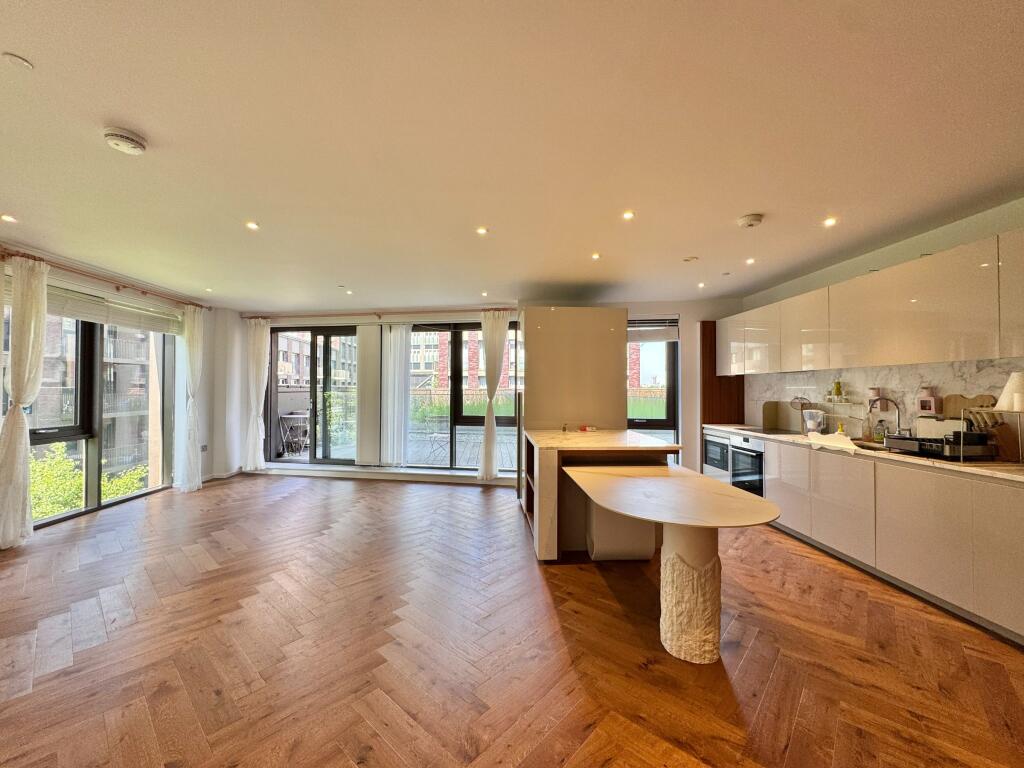 Main image of property: Apartment C, Capital Building, New Union Square, London