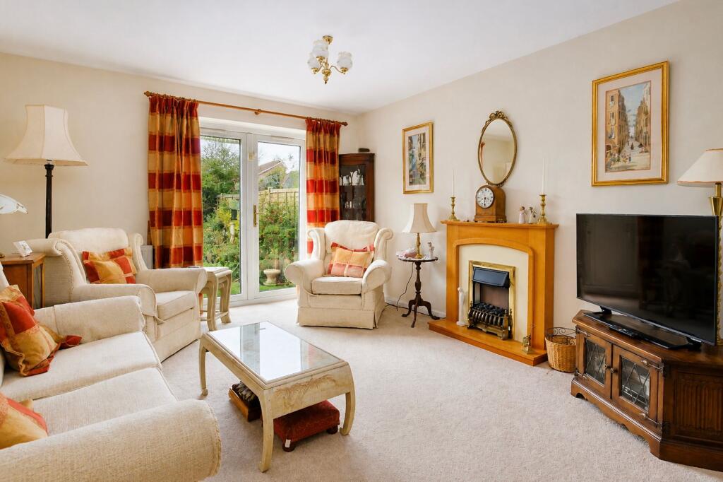 House in Huntingdonshire, Brampton - More