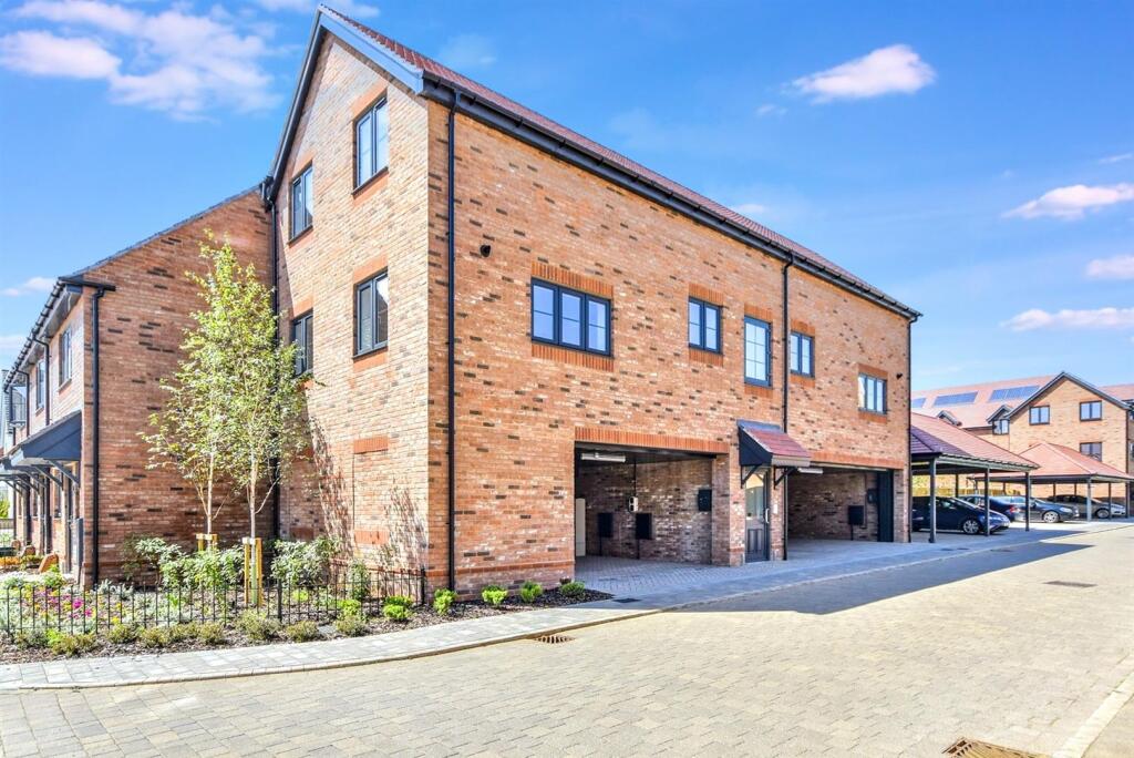 2-bed house on NN17, Barnwell Gardens, Priors Hall Park, £184,950