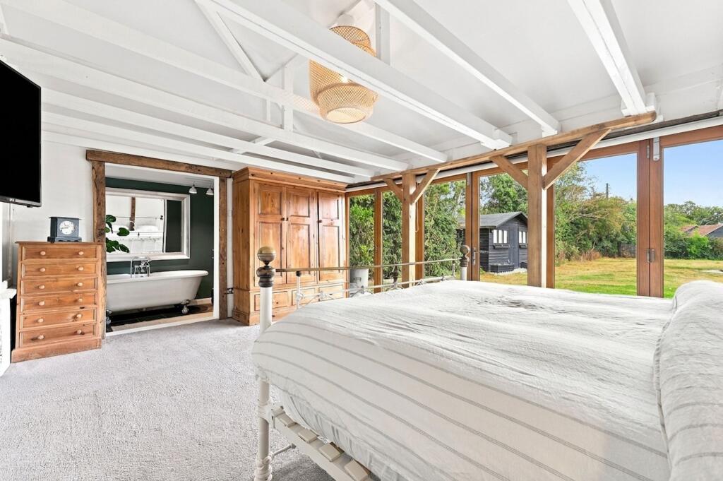 House in Romford - View 5