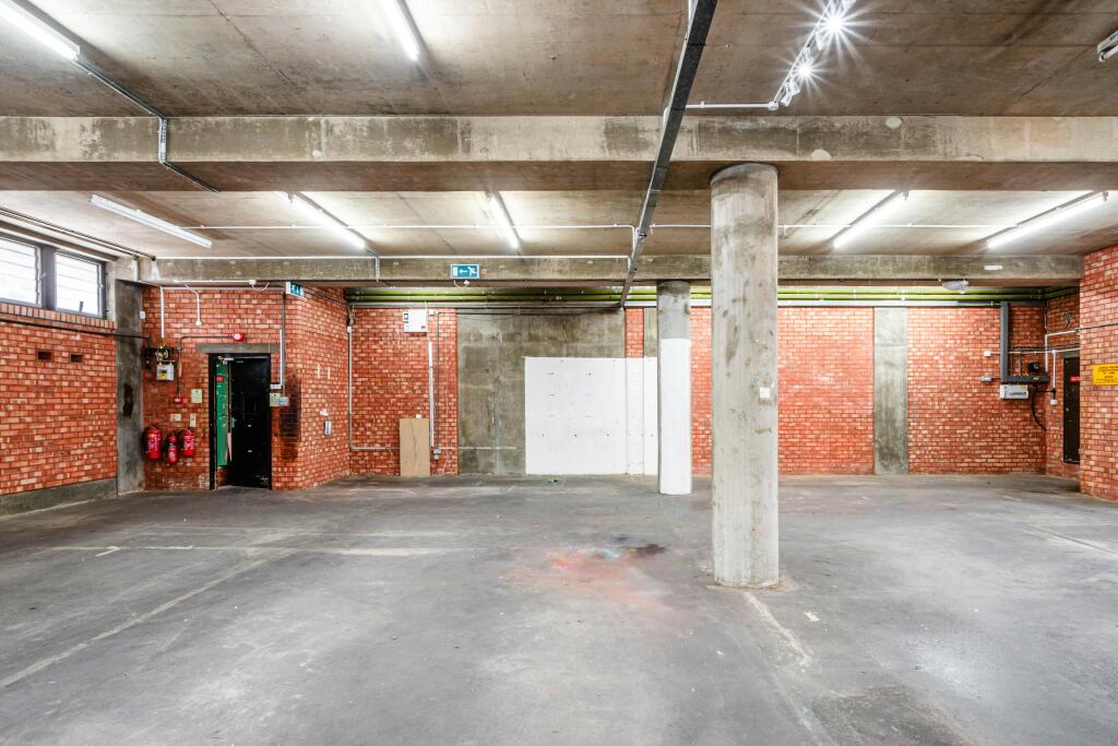 Bayford St Bus Centre U1 NEW  Low Res 10.jpg
