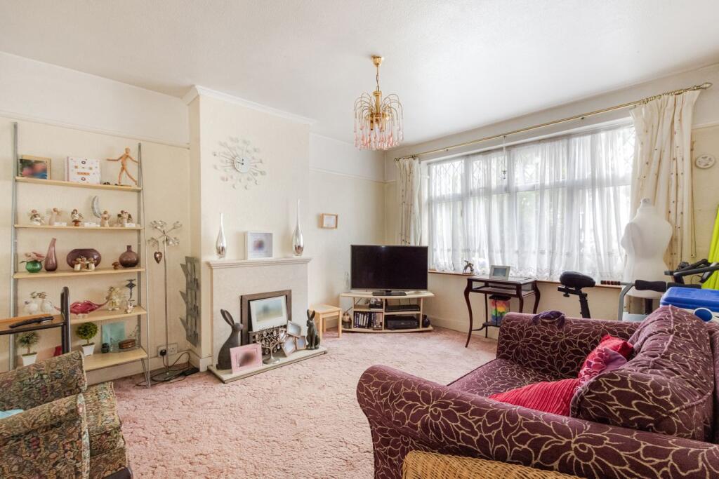 House in Sidcup, Halfway Street, Longlands - View 2