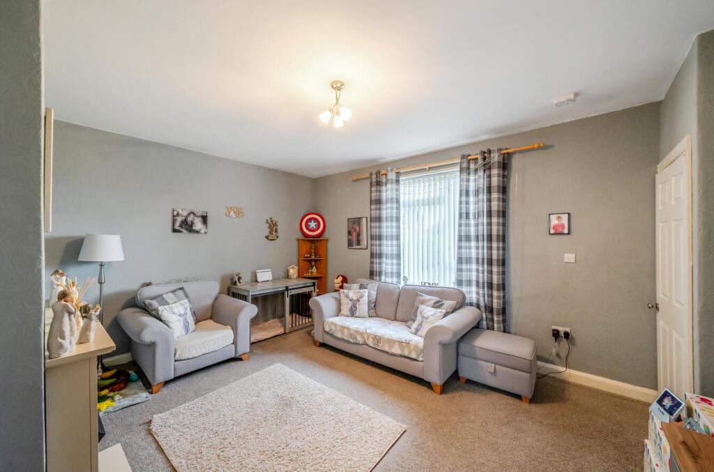 Highfield Villas, Sherburn In Elmet, Leeds photo 4