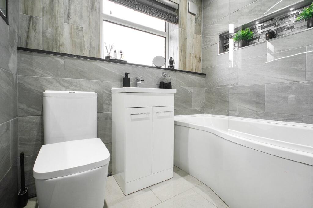 1, Pollock Crescent, Kilwinning, KA13 photo 4