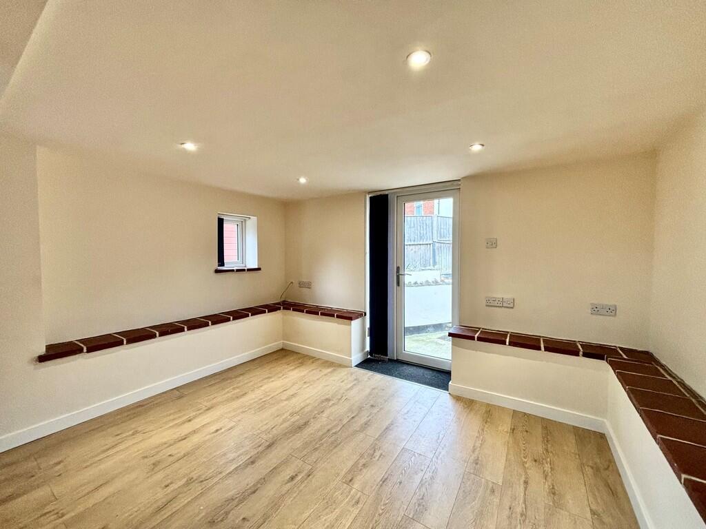 Apartment in Norwich - View 2