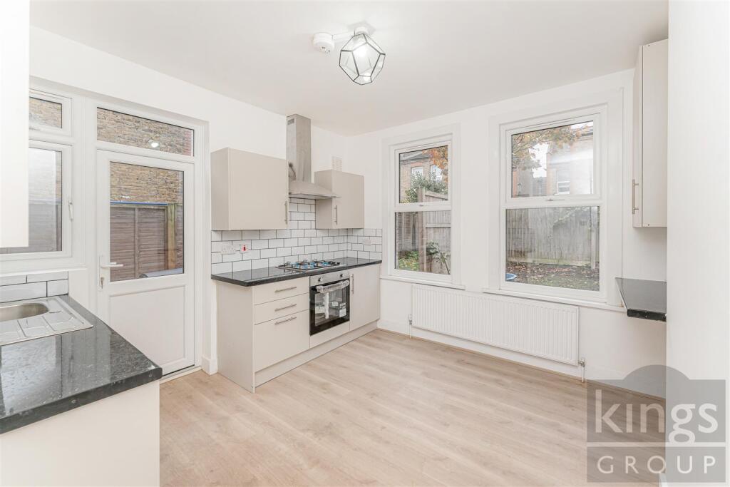 Apartment in London - View 5