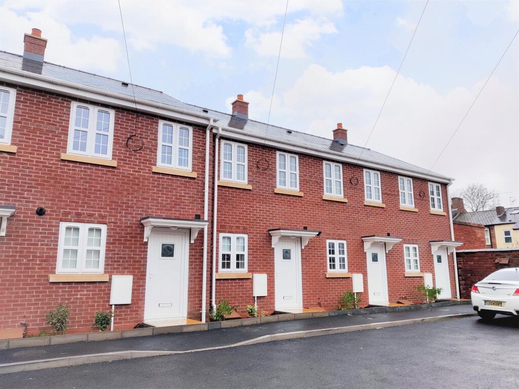 Main image of property: New Road, Stourbridge