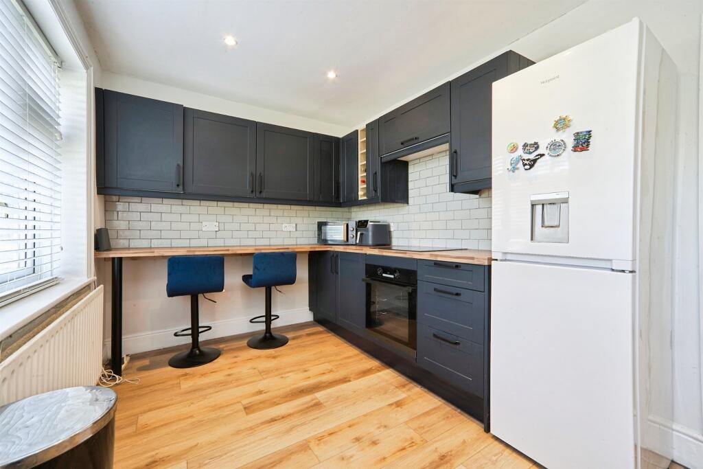 House in Bradford, Keighley - View 5