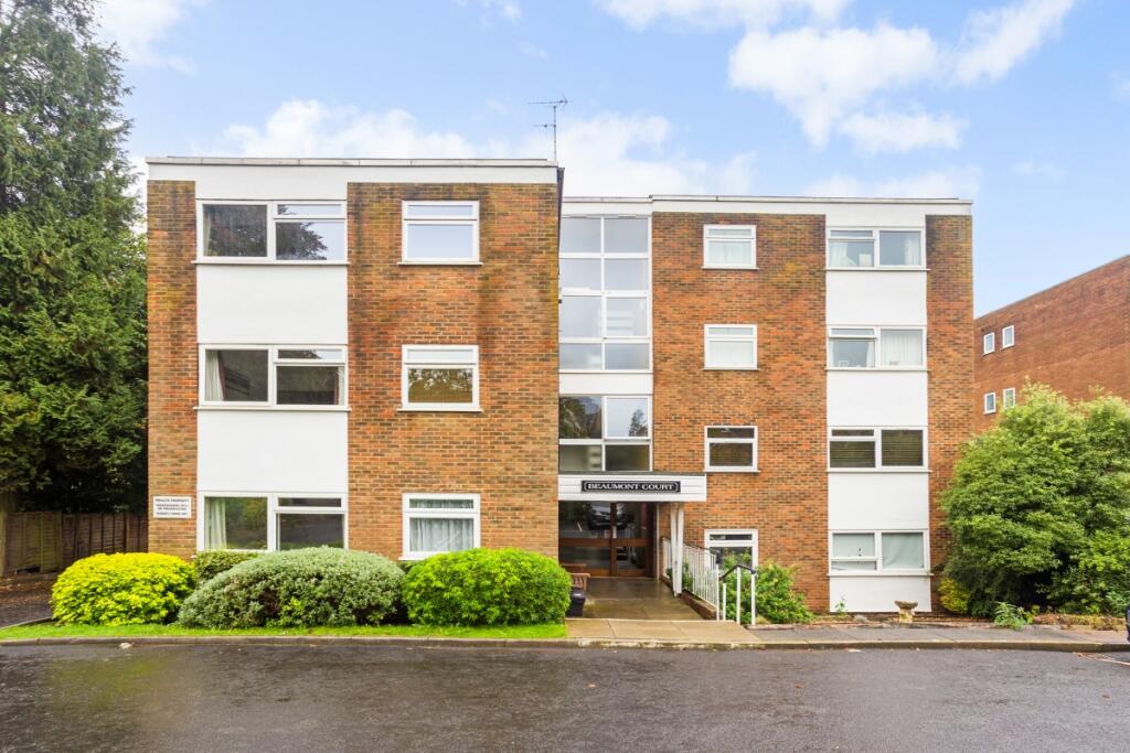 Apartment in St Albans, Harpenden - View 2