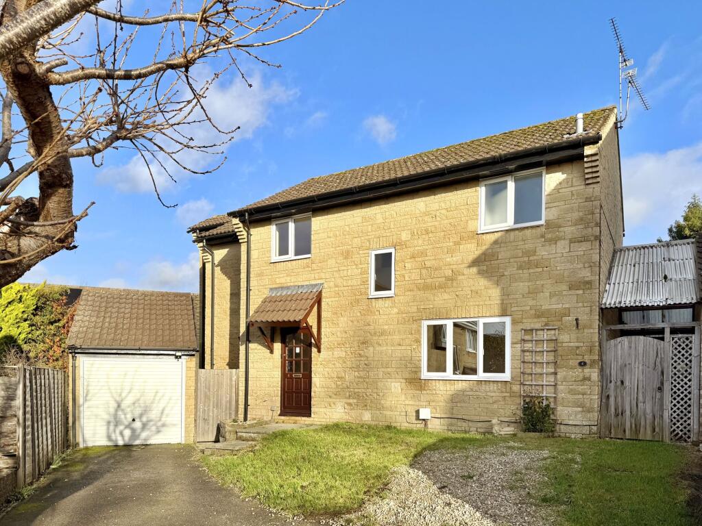 5-bed detached on Squires Road, Watchfield, SN6, £420,000