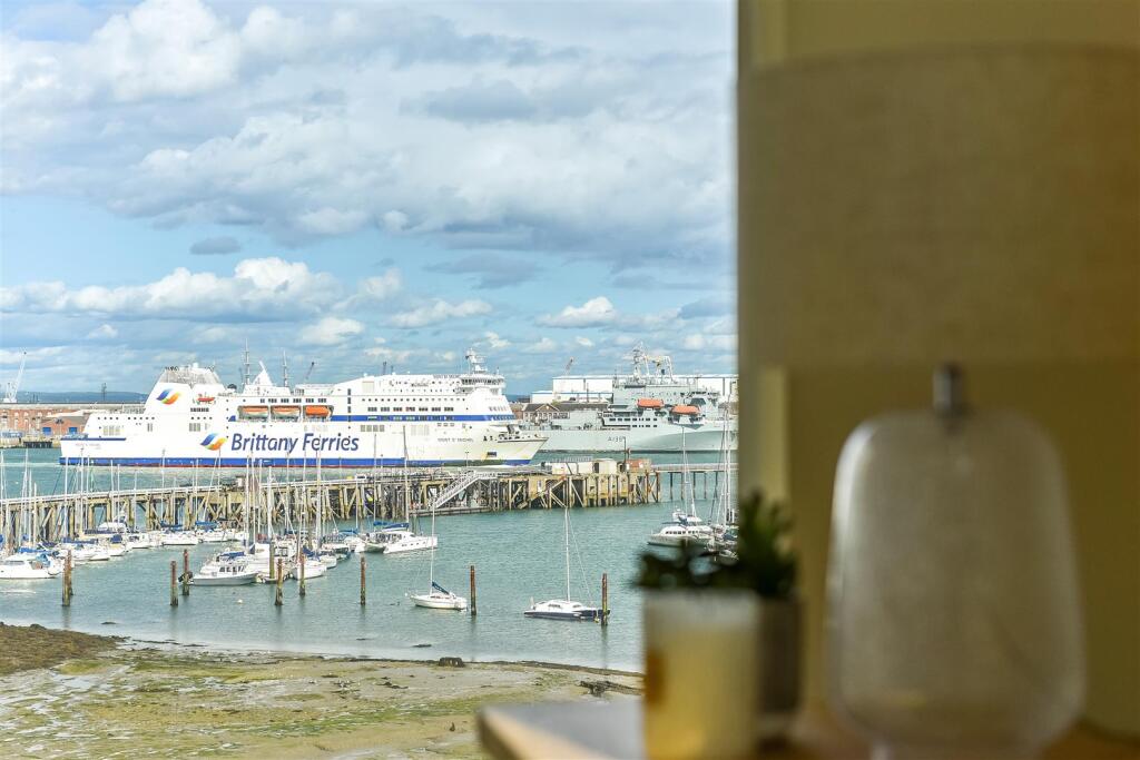Main image of property: Rope Quays, Gosport