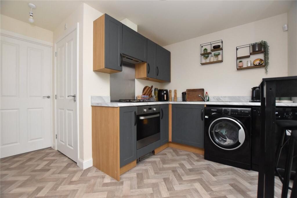 St. Michaels Drive, East Ardsley, Wakefield, West Yorkshire photo 2