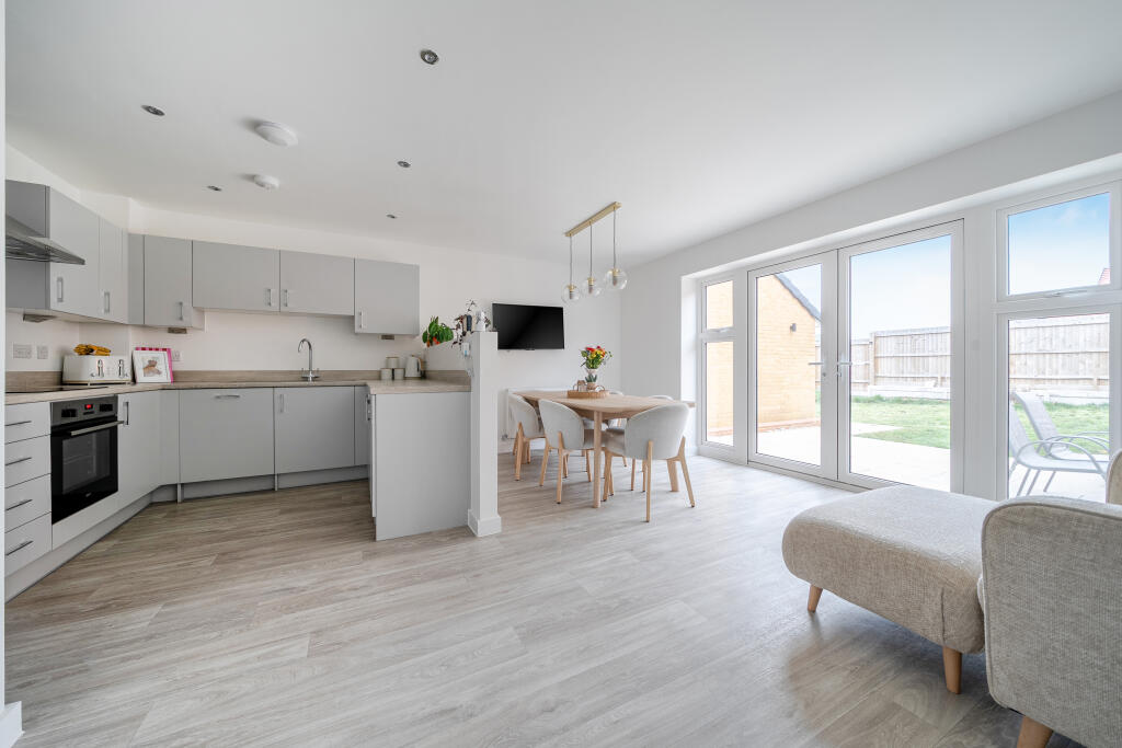 Recreation Avenue, Upper Stondon, Central Bedfordshire photo 4
