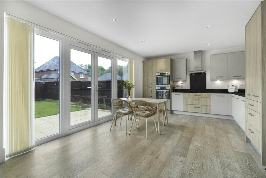 House in Vale of White Horse, Radley - View 3