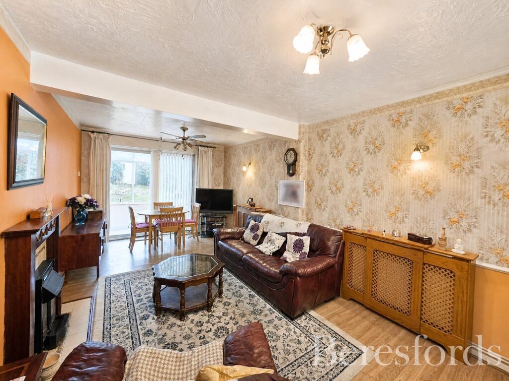 Hailsham Road, Romford, RM3 photo 4