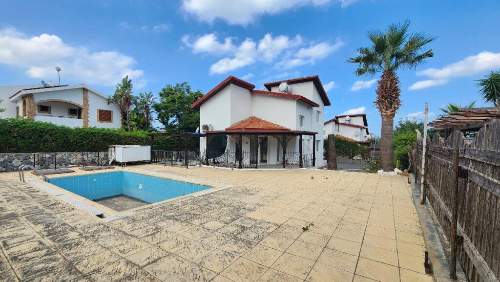 Main image of property: Alsancak