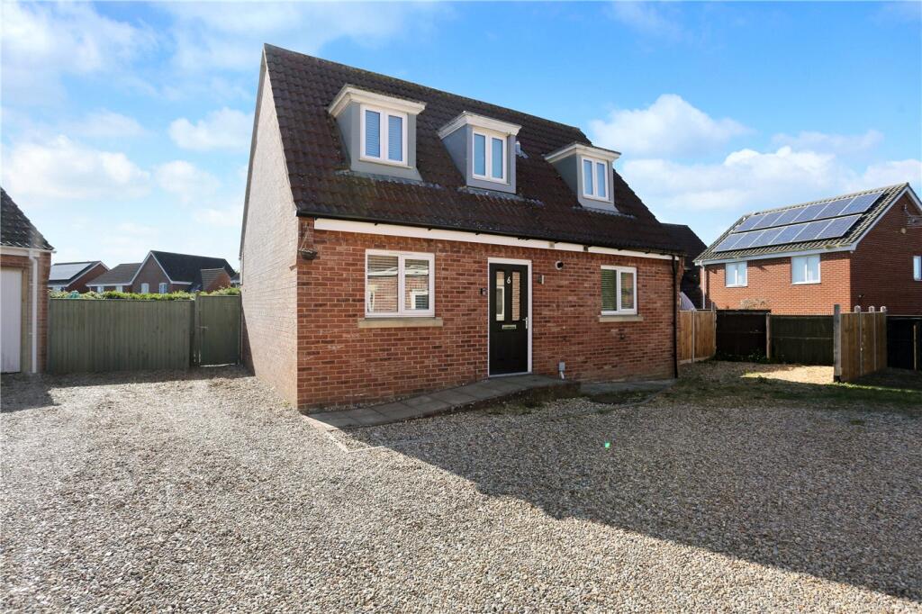 Main image of property: Clere Close, Wymondham, Norfolk, NR18