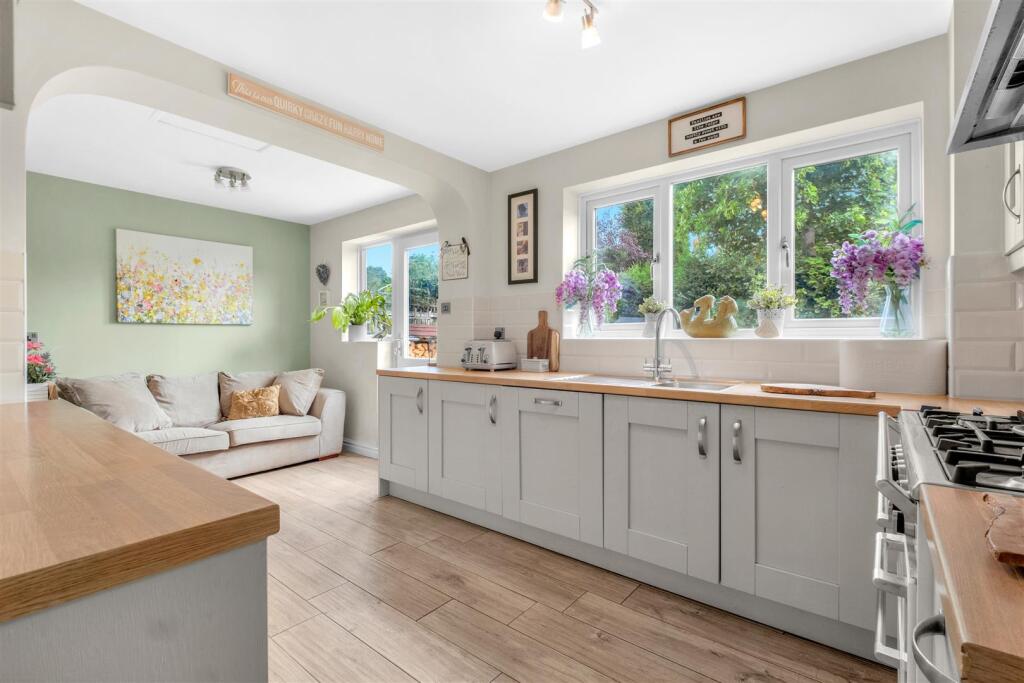 House in Lichfield, Upper Stonnall, Shenstone - View 4