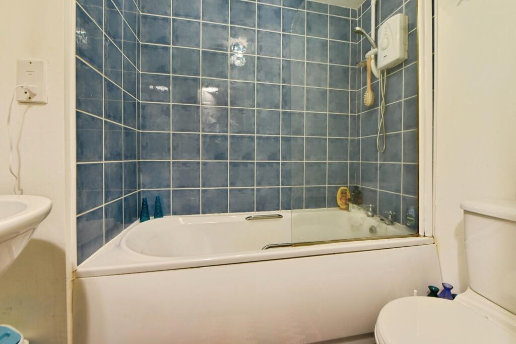 Apartment in Manchester, Greater Manchester - View 4