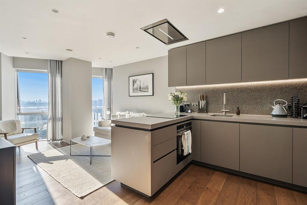Main image of property: No.5, Upper Riverside, Cutter Lane, Greenwich Peninsula, SE10