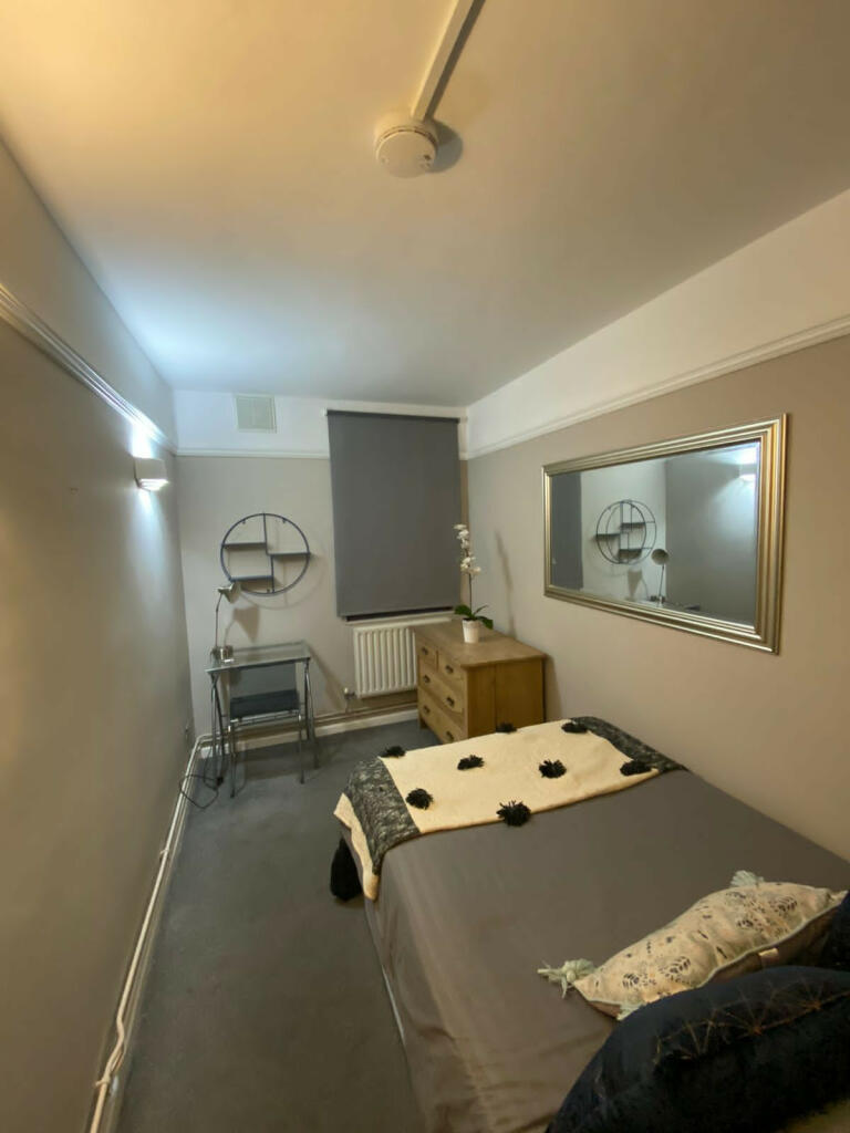 1 bedroom flat share for rent